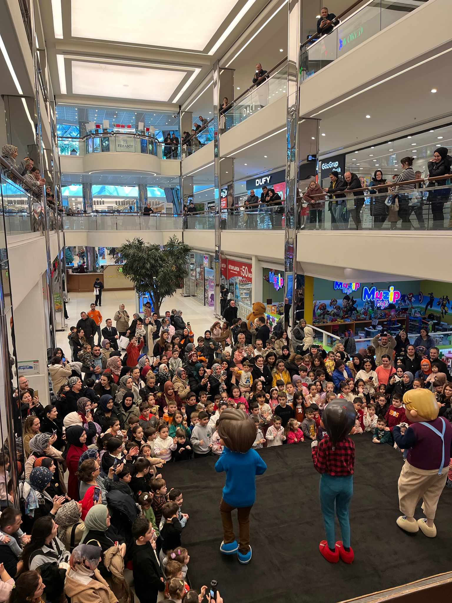 Etkinlik | Rafadan Tayfa Gösteri ve İmza Günü 